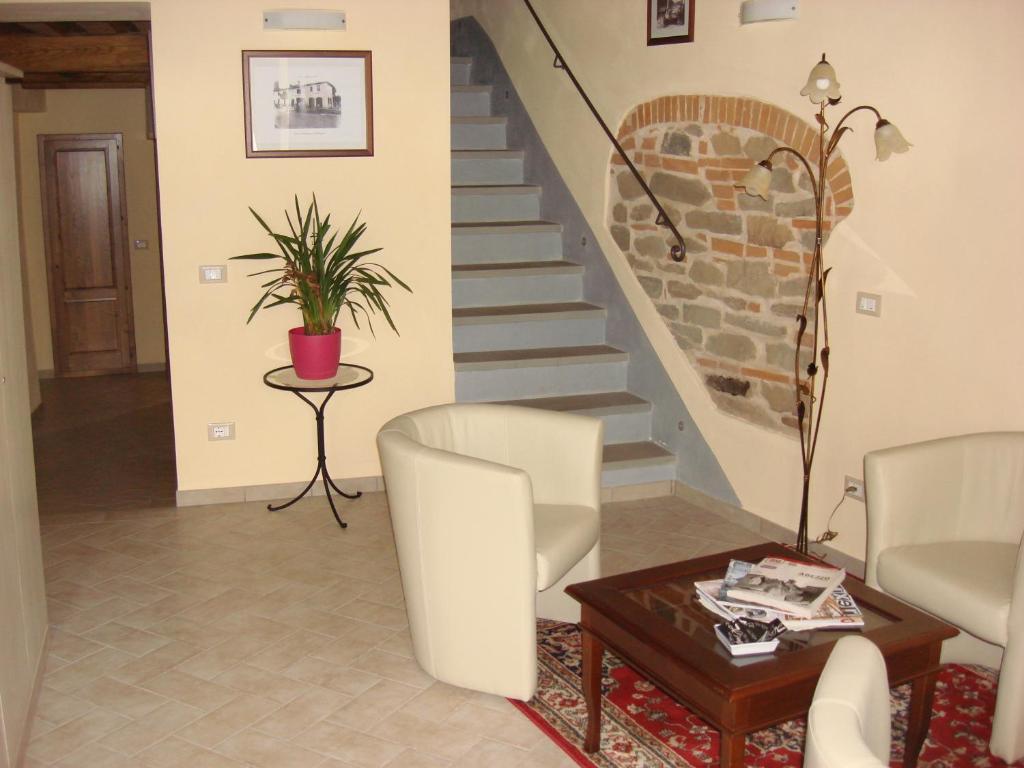 B&B Antica Trattoria Al Principe Arezzo Esterno foto